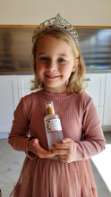 Load image into Gallery viewer, Keep your princess lice free with this al natural detangler