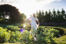 Load image into Gallery viewer, White Sage essential oil
