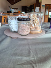 Load image into Gallery viewer, 🤍 White Truffle Salt –  Locally Grown
